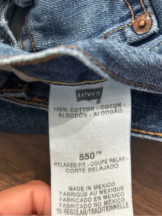 Levi's Men's Light Blue Relaxed Fit Patch-Knee Jeans - Picture 3 of 4